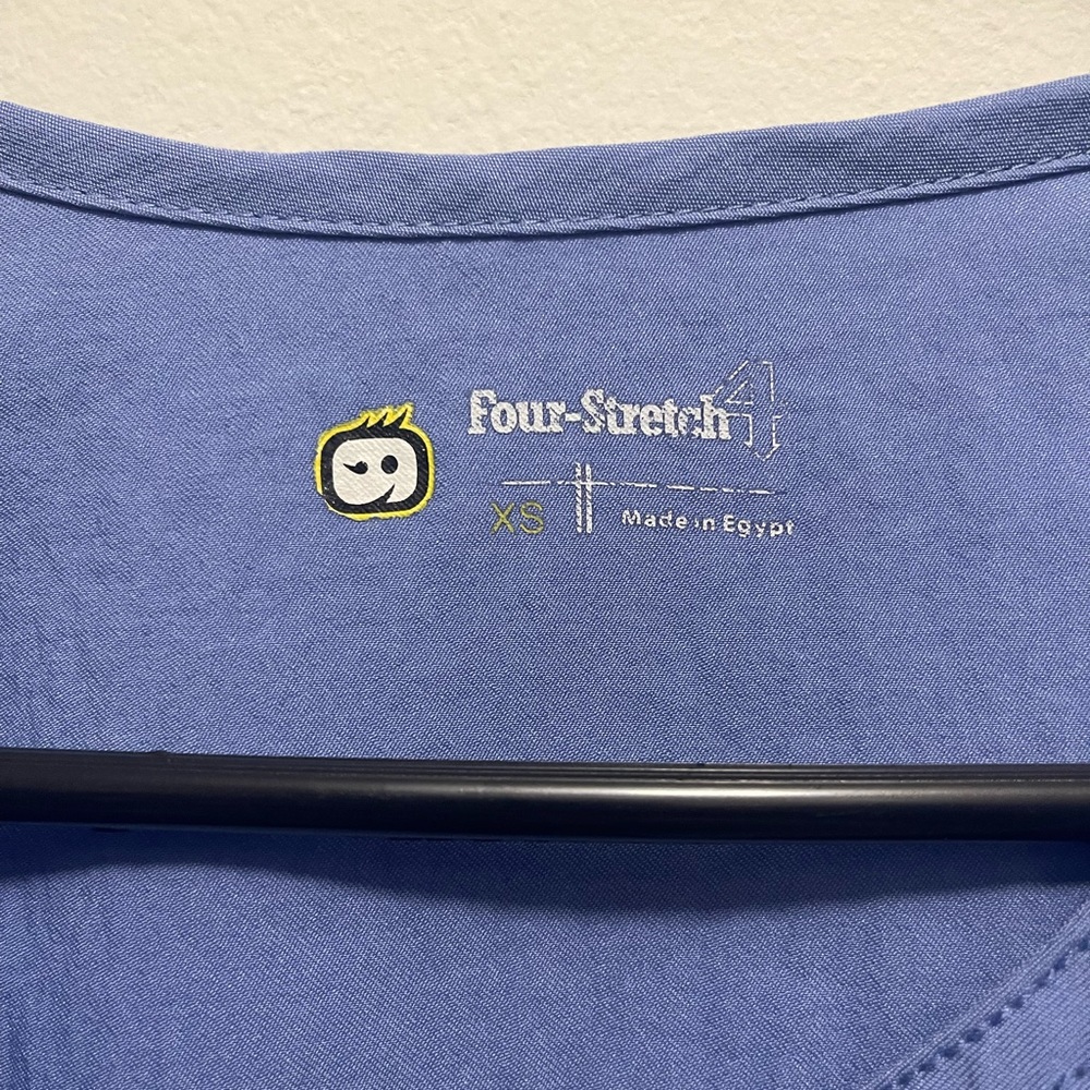 Wonder Wink Scrub Jacket - Picture 3 of 12